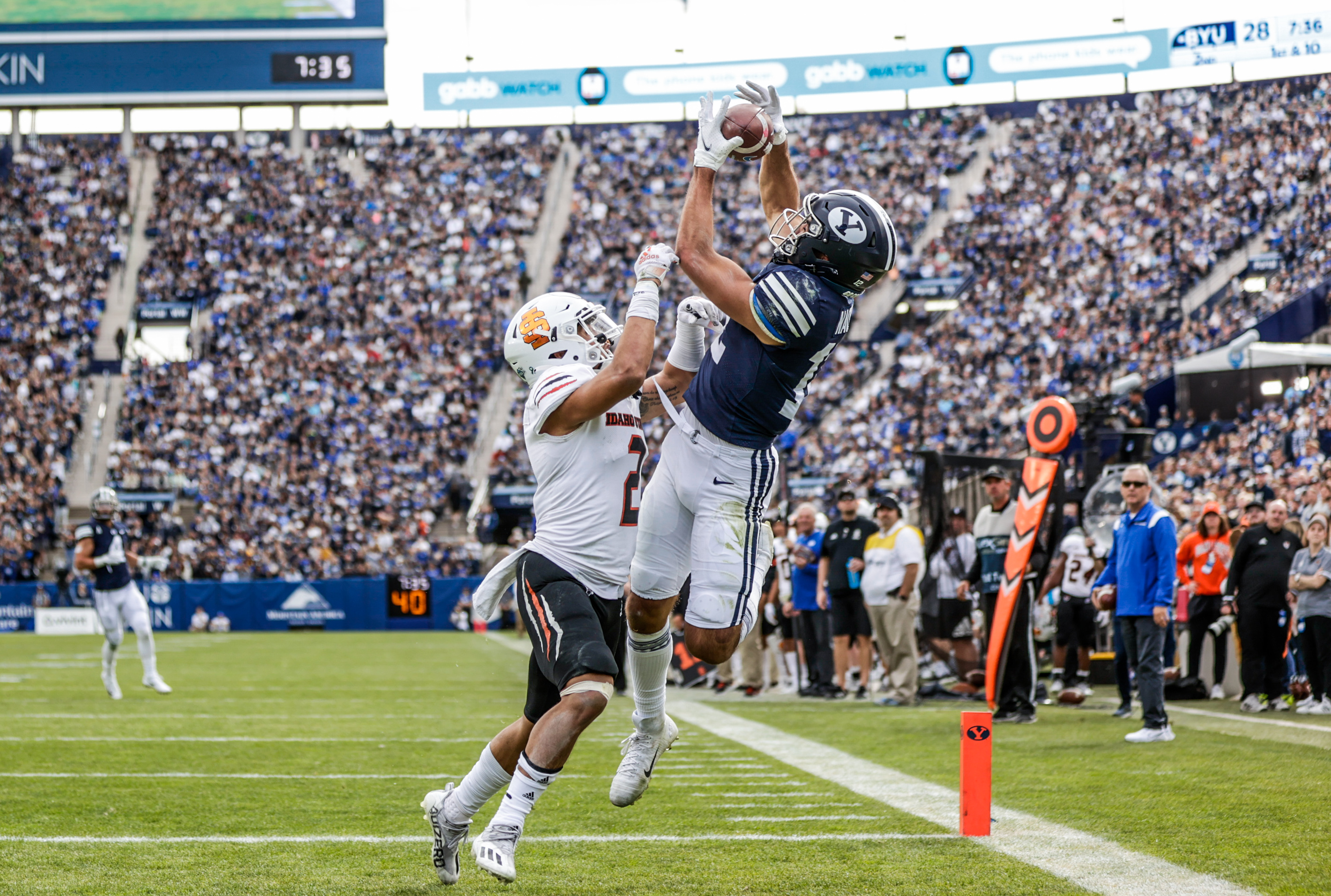 Puka Nacua hauls in TD vs. Idaho State