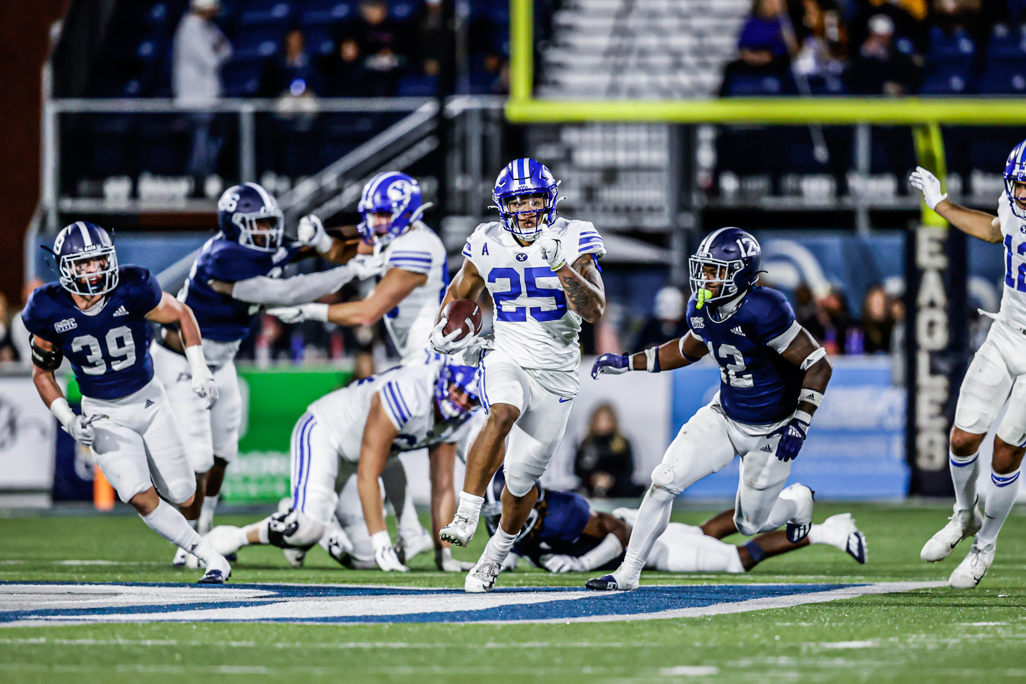 Tyler Allgeier breaks free against Georgia Southern